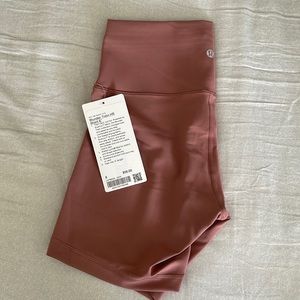 Lululemon Wunder Train HR Short 6”